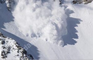 Read more about the article AVERTIZARE! PERICOL DE AVALANȘĂ ÎN MUNȚII BUCEGI!