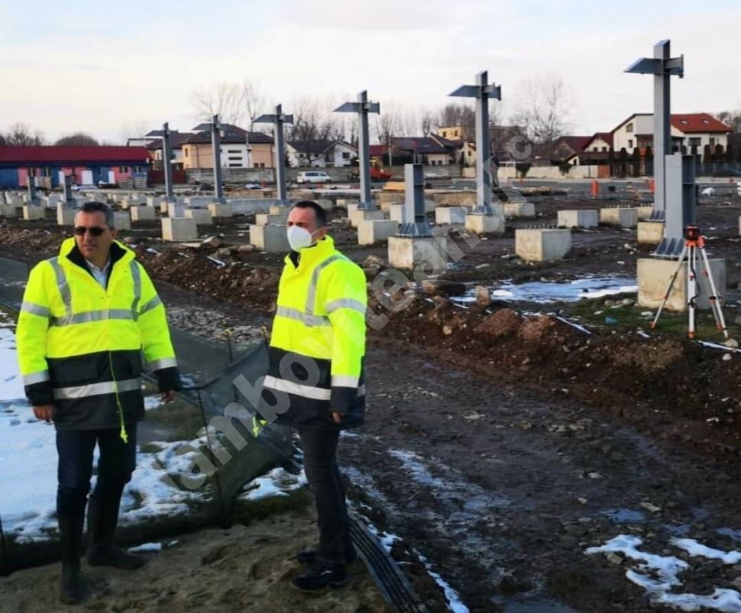 You are currently viewing La stadionul ”Eugen Popescu” au început și lucrările de montare a tribunei metalice