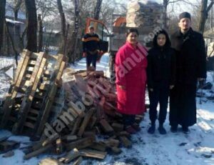 Read more about the article SPRIJIN PENTRU FAMILII NEVOIAȘE LA PAROHIA BUTIMANU