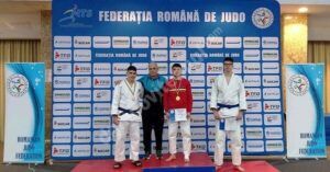 Read more about the article A dat totul pe tatami! Gabriel Pleșa, judocan al Clubului Sportiv Târgoviște, a devenit campion național U18