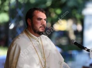 Read more about the article Să întâmpinăm cu admirație speranțele trecutului în așteptările prezentului, pentru a zidi certitudinile viitorului! – Pr. Dr. Ionuț Ghibanu, Vicar eparhial