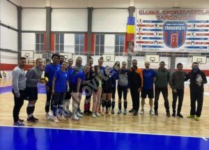 Read more about the article ECHIPA DE VOLEI A CSM TÂRGOVIŞTE OFERĂ AJUTOR UNEI TINERE CU PROBLEME DE SĂNĂTATE
