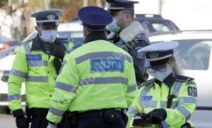 Read more about the article Continuă acţiunile polițiștilor de verificare a respectării măsurilor împotriva COVID 19