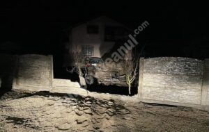 Read more about the article DÂMBOVIȚA: Tânăr fără permis auto, a intrat cu mașina în casa unui localnic!