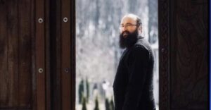 Read more about the article E plină lumea de puritani, nimeni nu mai spune: Din mila lui Dumnezeu trăiesc, în mâinile Sale stă viața mea! – Pr. VISARION ALEXA