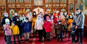 Read more about the article MĂRȚIȘOARE CONFECȚIONATE DE TINERII PAROHIEI GEANGOIEȘTI