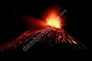 Read more about the article Erupție de proporții a vulcanului Etna