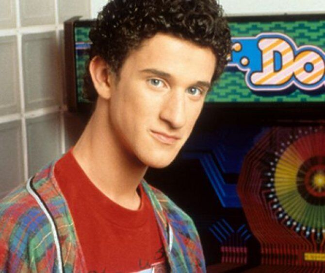 You are currently viewing A murit Dustin Diamond, cunoscut din serialul „Salvaţi de clopoţel”. Acesta suferea de cancer pulmonar