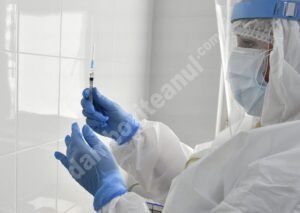 Read more about the article Se schimbă modalitatea de programare la vaccinarea anti-COVID