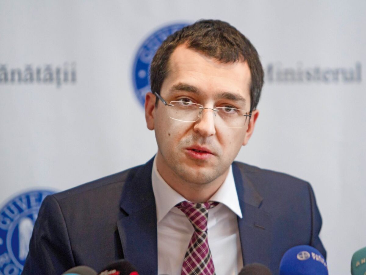 You are currently viewing PSD trebuie să îi plătească lui Vlad Voiculescu 25.000 euro daune morale pentru postările cu „miliardul furat din vaccinuri”