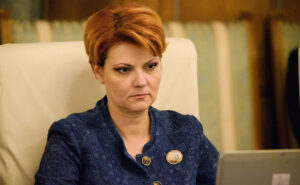Read more about the article Lia Olguţa Vasilescu: Mai vedeţi pe cineva zvârcolindu-se acum că Guvernul a adus datoria publică la 48%?