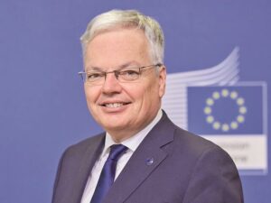 Read more about the article Comisar UE: Cerificatul european de vaccinare nu va fi disponibil mai devreme de iulie 2021