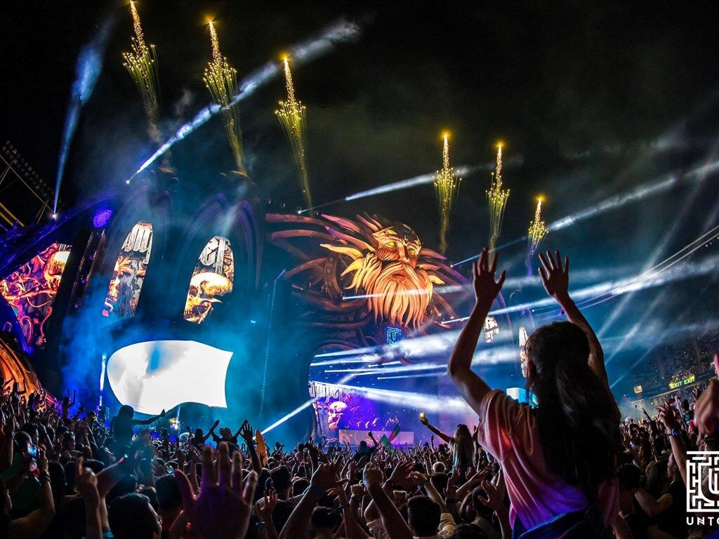 You are currently viewing Emil Boc susține festivalurile din Cluj: Din mai-iunie trebuie să apară setul de reguli. Viața trebuie să meargă mai departe