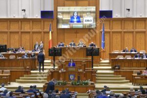 Read more about the article Deputat Carmen Holban: „Suntem conduși de un Guvern care nu vede în educația copiilor noștri o prioritate”