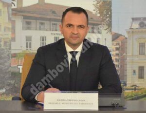 Read more about the article Reacția primarului Cristian Stan, după incendiul de la Liceul Economic: „Sistemele de securitate moderne existente au funcționat corect”