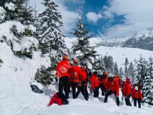 Read more about the article EXERCIȚIU MULTIPLU DE SALVARE, REALIZAT DE SALVAMONTIȘTII DÂMBOVIȚENI