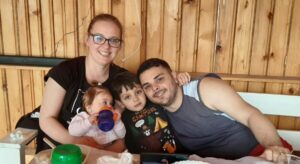 Read more about the article APEL UMANITAR! Ajutați un tânăr tătic să trăiască, să-și poată crește copiii!
