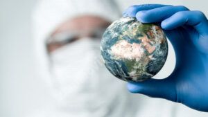 Read more about the article Director OMS: Pandemia de coronavirus a provocat traume în masă la o scară mai mare decât al Doilea Război Mondial