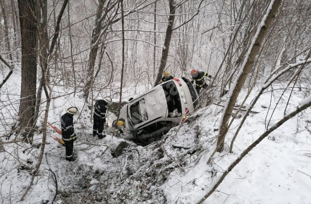 You are currently viewing Atenție, șoferi! Vremea nefavorabilă aduce noi incidente rutiere!