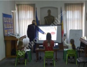 Read more about the article La Muzeul Poliției Române din Târgoviște, s-au desfășurat activități educativ-preventive pentru copii 