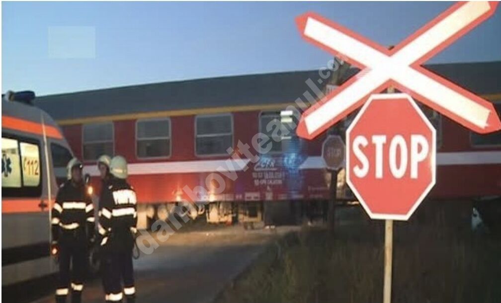 You are currently viewing Mașină lovită din plin de un tren, la Găești!