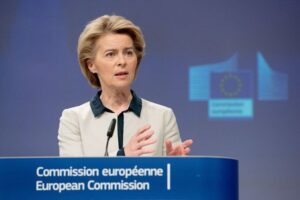 Read more about the article Ursula Von der Leyen: Toţi cei care fug de bombele lui Putin sunt bineveniţi în Europa