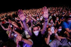 Read more about the article Emil Boc vrea concert experimental la Cluj