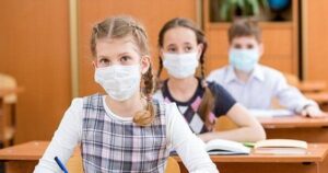 Read more about the article Ministrul Educației: dintr-un total de 3 milioane, aproape 2,5 milioane de elevi pot merge, astăzi, la școală