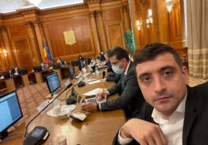 Read more about the article Ludovic Orban, despre parlamentarii AUR: Sunt excentrici, mănâncă în sala de plen şi se filmează ostentativ