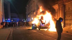 Read more about the article Proteste la Bristol împotriva unui proiect de lege care ar limita manifestațiile