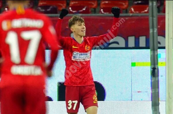 You are currently viewing Dâmbovițeanul Octavian Popescu, la al treilea gol pentru FCSB în acest sezon