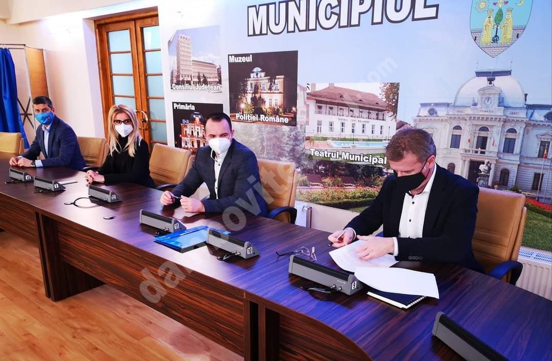 You are currently viewing Noile autobuze achiziționate de municipalitatea târgovișteană intră în uz, mâine dimineață