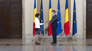 Read more about the article Klaus Iohannis: „Sper foarte mult ca, printr-o campanie de vaccinare de succes, să reușim până în vară să ieșim din pandemie”