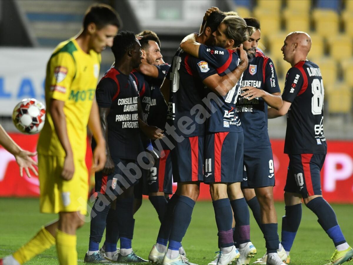 You are currently viewing Președintele CJ Dâmbovița, după victoria obținută de Chindia Târgoviște în fața lui Poli Iași: ” Cu siguranță, rămânem în Liga 1 și sezonul viitor”