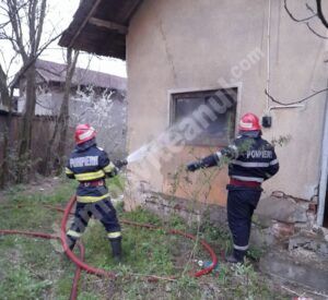 Read more about the article DÂMBOVIȚA: Incendiu la un cabinet veterinar, din Brezoaiele!