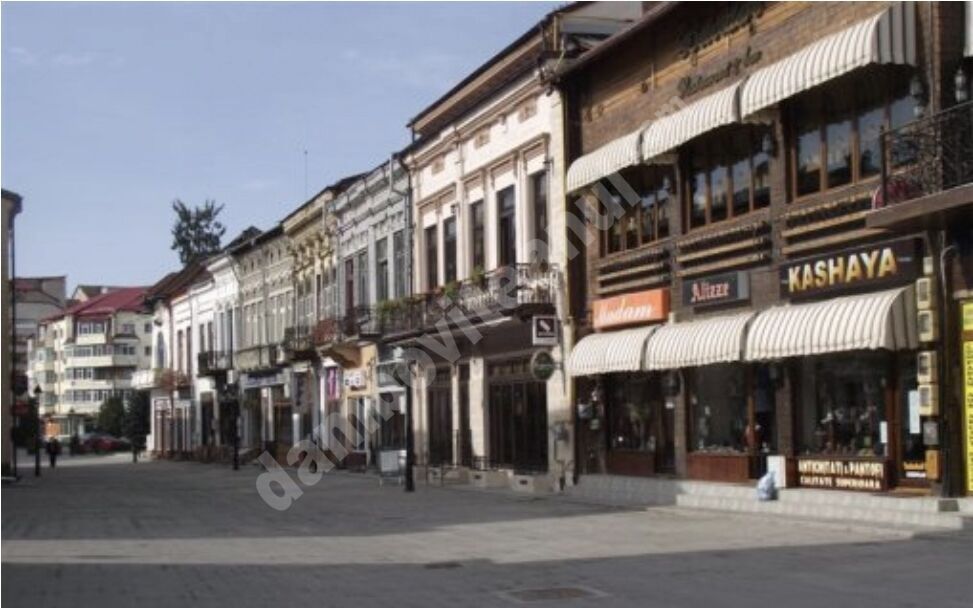 You are currently viewing TÂRGOVIȘTE: Pompierii au intervenit în centrul vechi, pentru îndepărtarea unor obiecte periculoase pentru trecători!