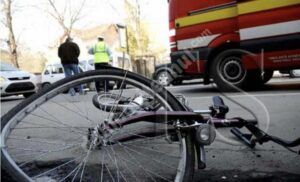 Read more about the article DÂMBOVIȚA: Biciclist accidentat de un autoturism, la Crevedia!