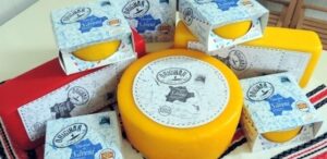 Read more about the article ”Cașcavalul de Săveni”, inclus de UE în registrul produselor care beneficiază de Indicație Geografică Protejată