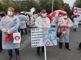 Read more about the article Val de nemulțumiri exprimat de dâmbovițeni, la adresa celor care conduc destinele județului și ale sistemului medical, în ultimii ani