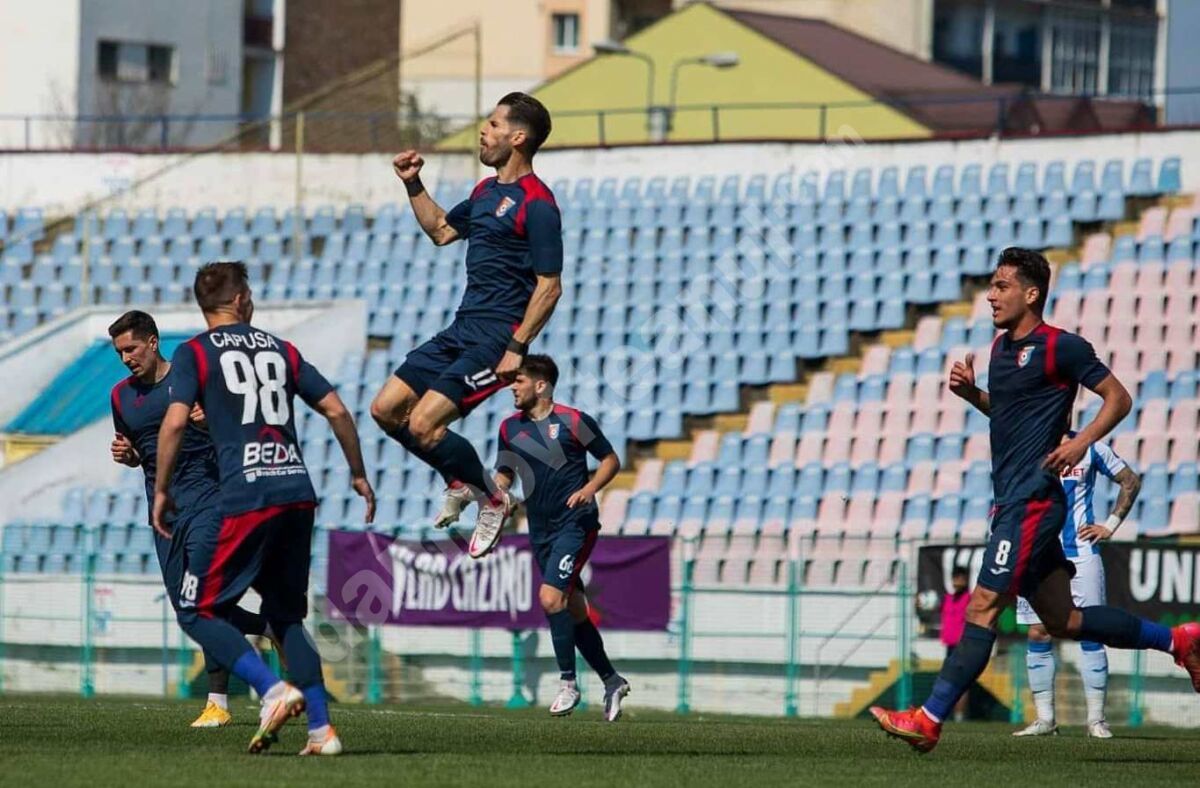 You are currently viewing Târgovișteanul Daniel Florea, unul dintre golgheterii play-out-ului. Atacantul Chindiei a marcat 8 goluri în ultimul sezon al Ligii 1