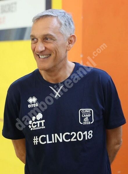 You are currently viewing Volei feminin. Italianul Giovanni Caprara, încă un sezon la CSM Târgoviște