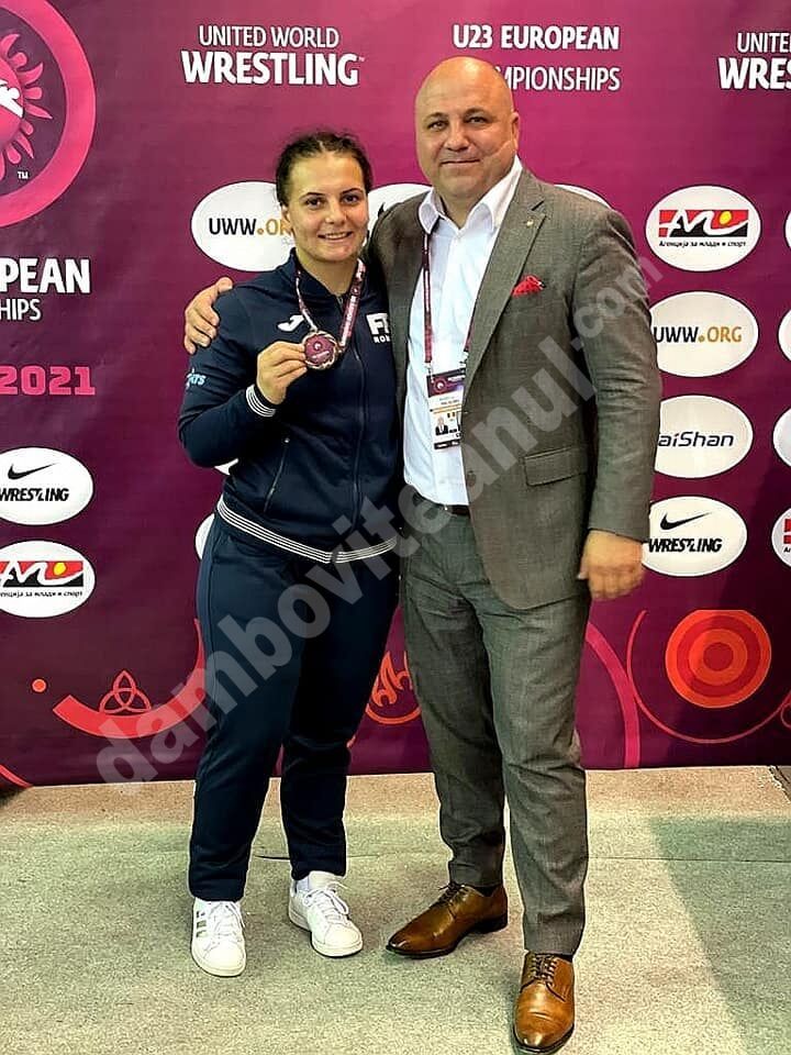 You are currently viewing Luptătoarea Diana Vlăsceanu, de la CSM Târgoviște, medaliată cu bronz la Campionatul European U23