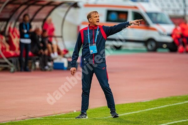 You are currently viewing Emil Săndoi, după remiza cu Dinamo, de la sfârșitul play-out-ului: “Sunt mulțumit de rezultat”