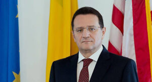 Read more about the article George Maior, ambasador în Iordania și Adriana Stănescu, ambasador în Germania