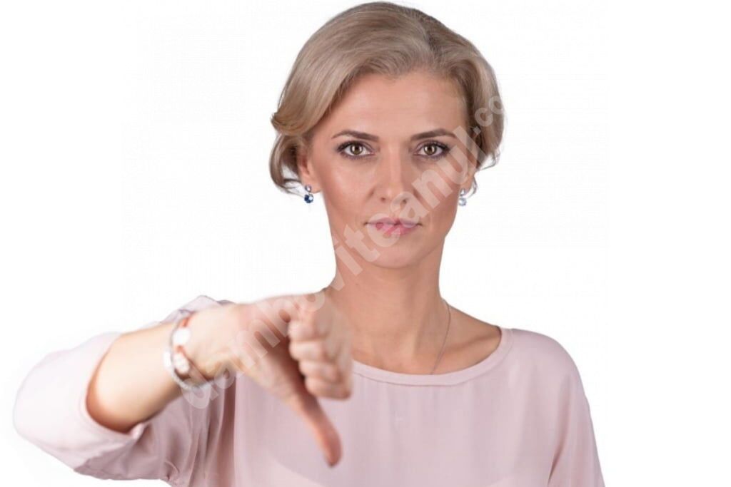 You are currently viewing Alina Gorghiu: Ieri a avut loc o șarjă a extremiștilor în parlament, cu AUR garantat de USR PLUS