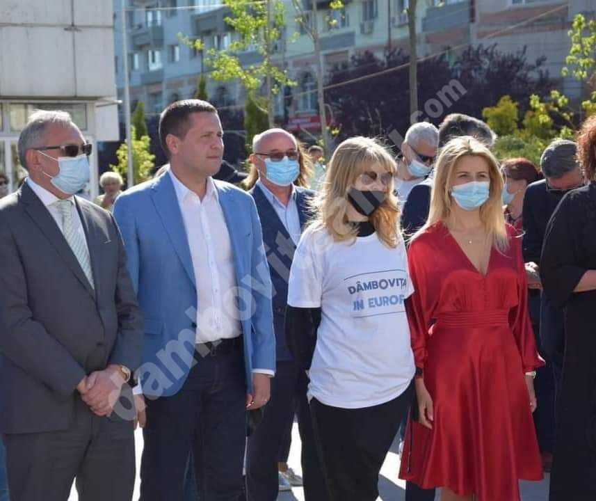 You are currently viewing Monica Ilie, viceprimar Târgoviște: „Hrana pentru suflet, minte și spirit nu este opțională, este obligatorie, iar cinstirea istoriei este o datorie”