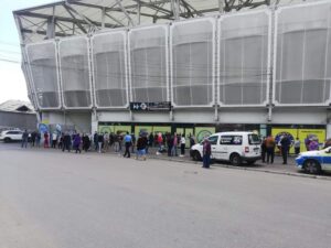 Read more about the article Maratonul vaccinării continuă și la Ploiești,  pe stadionul ,,Ilie Oană”