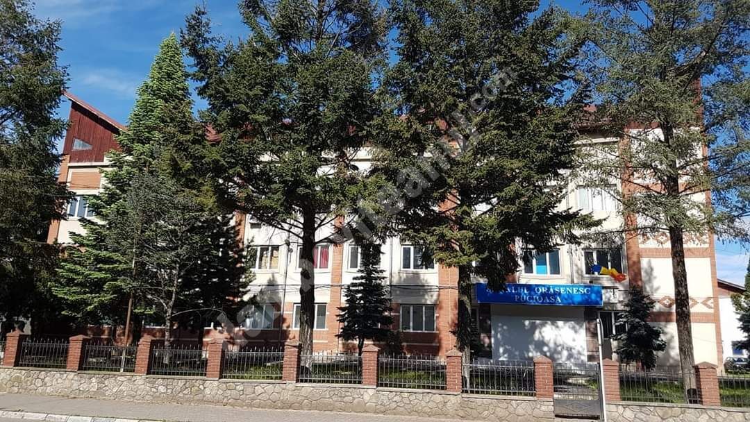 You are currently viewing Apel la vaccinare făcut de primarul orașului Pucioasa