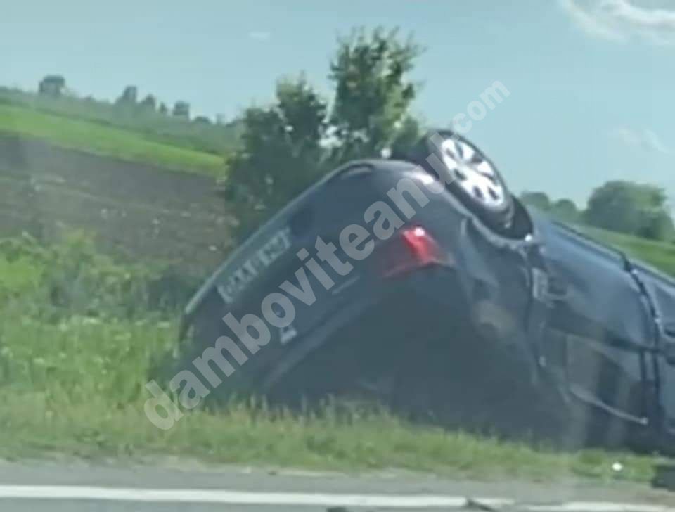 You are currently viewing ACCIDENT! Un autoturism s-a răsturnat la Dărmănești -Dâmbovița!