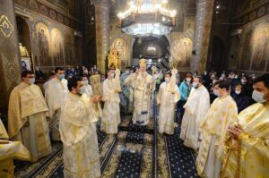 Read more about the article CHEMAȚI LA O SINGURĂ SPERANȚĂ – MISIONARI AI BUCURIEI EVANGHELIEI ÎN LUMEA CONTEMPORANĂ -SLUJIRE ARHIEREASCĂ LA CATEDRALA DIN TÂRGOVIȘTE-
